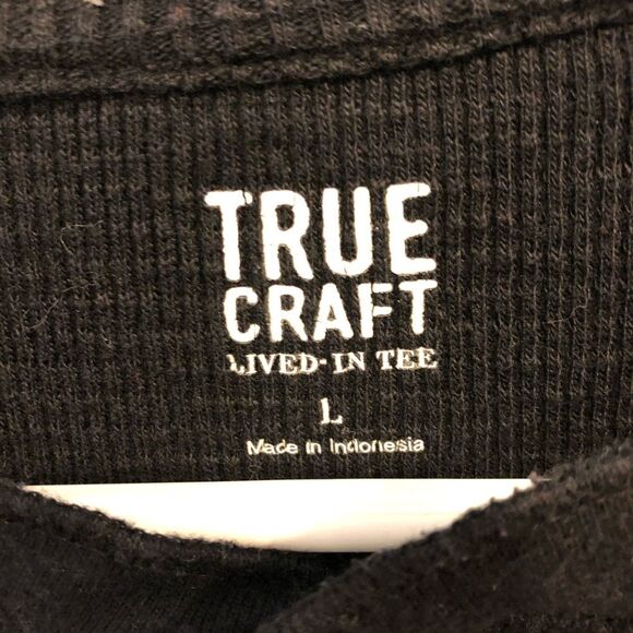 True Craft Lived-In Tee—size Large black men’s long sleeved shirt - Picture 3 of 9
